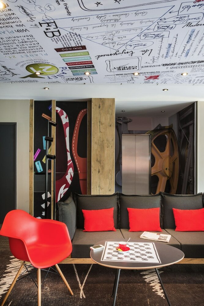 Фото Ibis Nantes Centre Gare Sud 