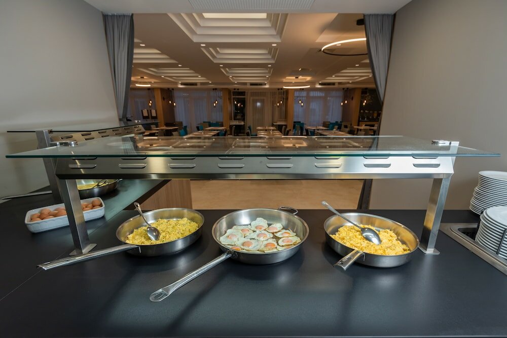 Фото Hotel Kolovare