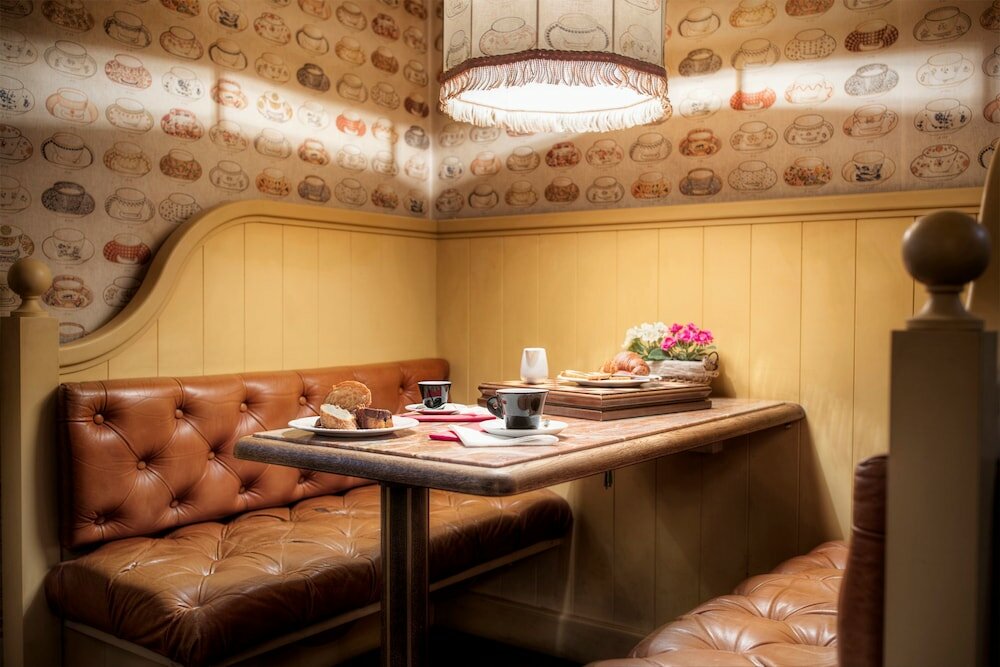 Фото Colony Hotel