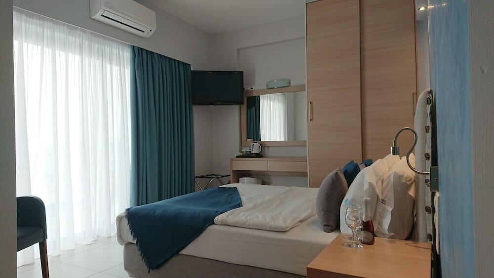 Фото Diolkos Studios