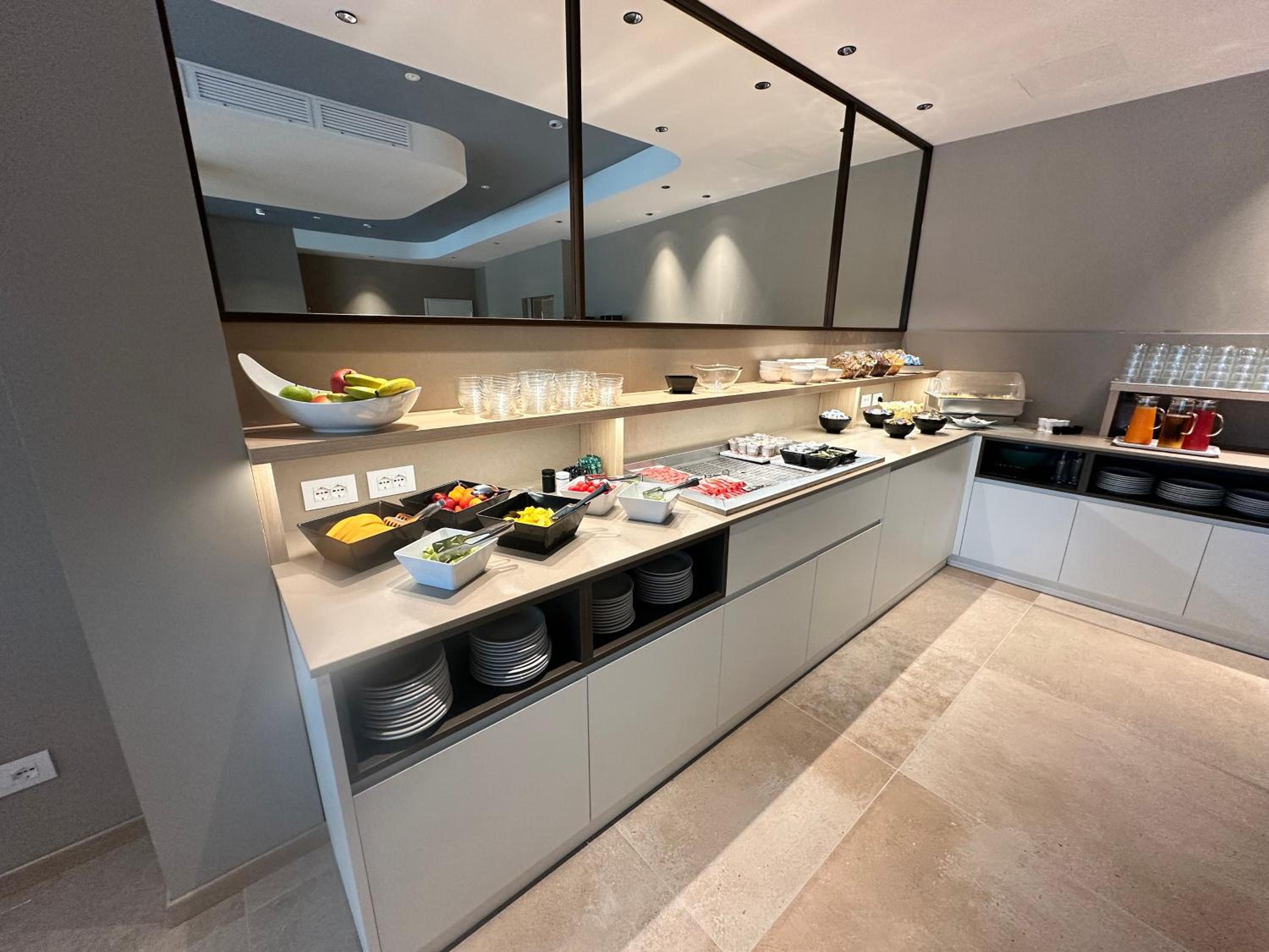 Фото Petit Hotel