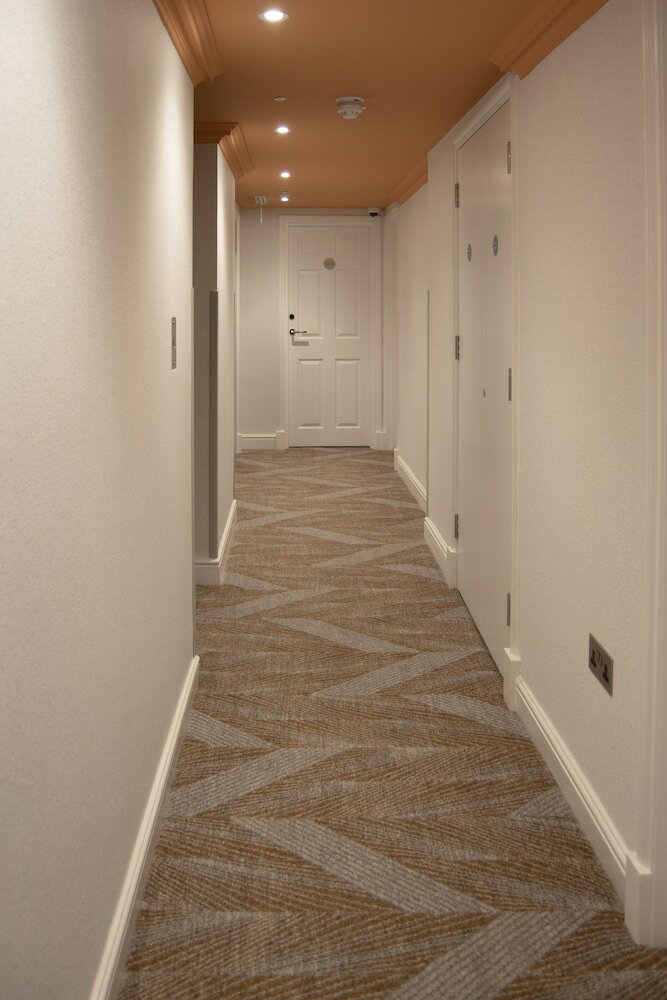 Фото Byron Hotel London