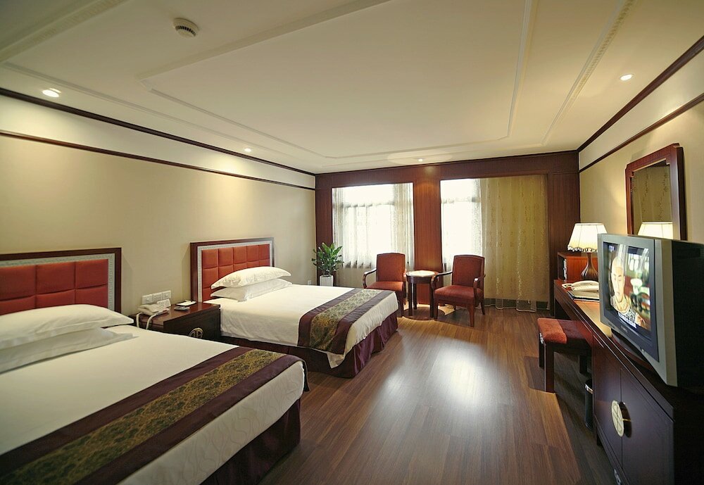 Фото Yishiyuan Hotel