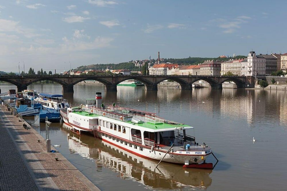 Фото отеля 3