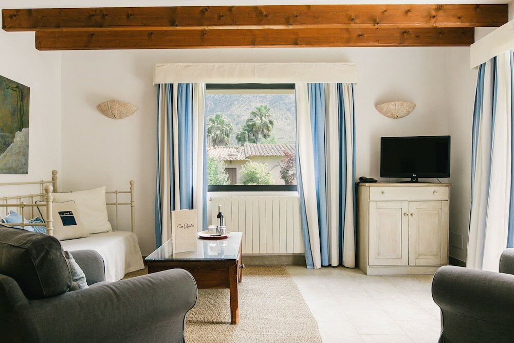 Фото Finca Can Quatre