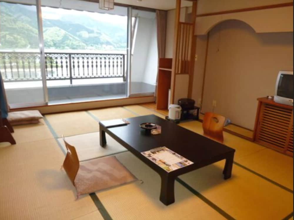 Фото Lakeland Hotel Mizunosato