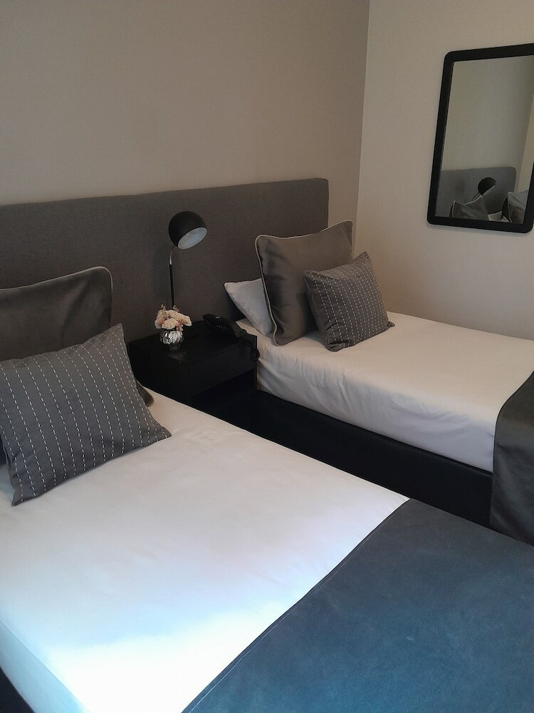 Фото Waldorf Hotel