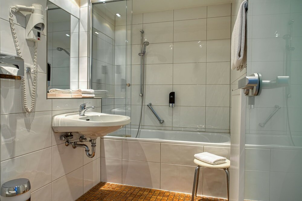 Фото Kommerzhotel Köln