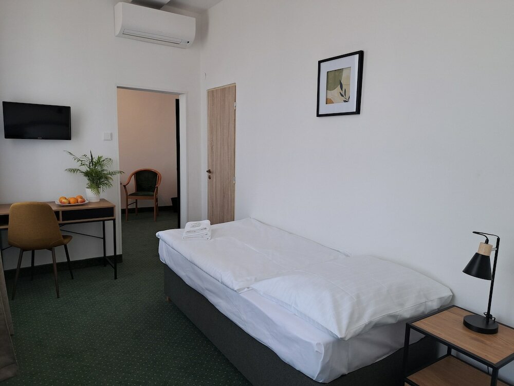 Фото Hotel Legie