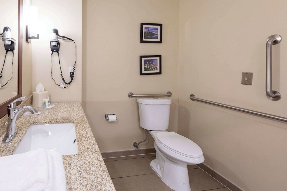 Фото Comfort Suites Denver near Anschutz Medical Campus