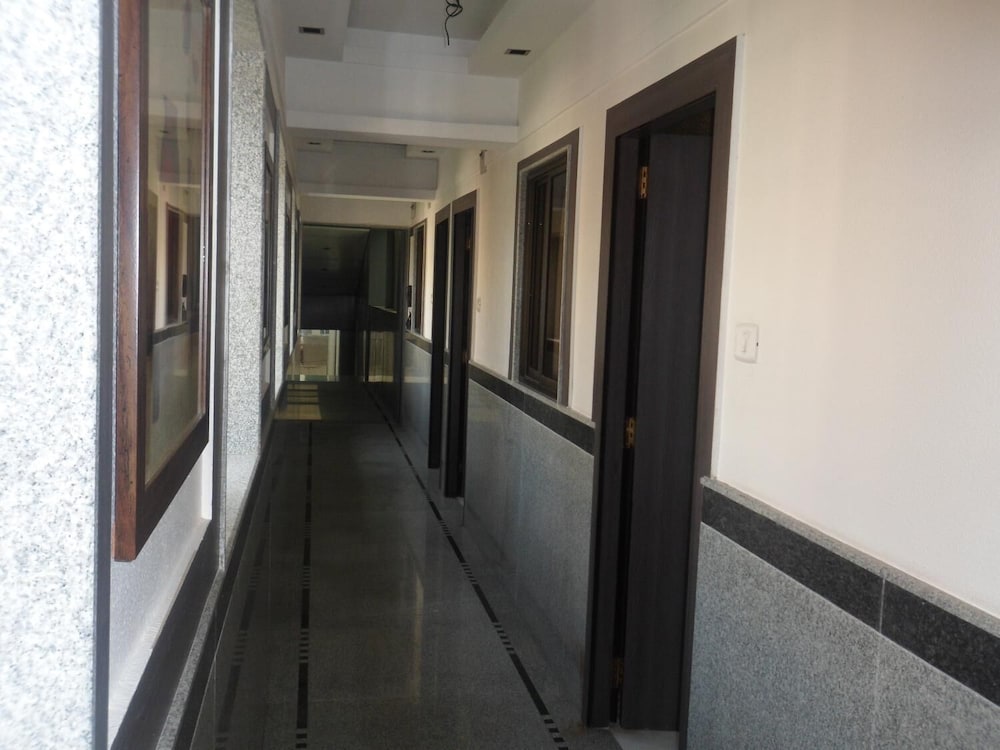 Фото Hotel Esteem