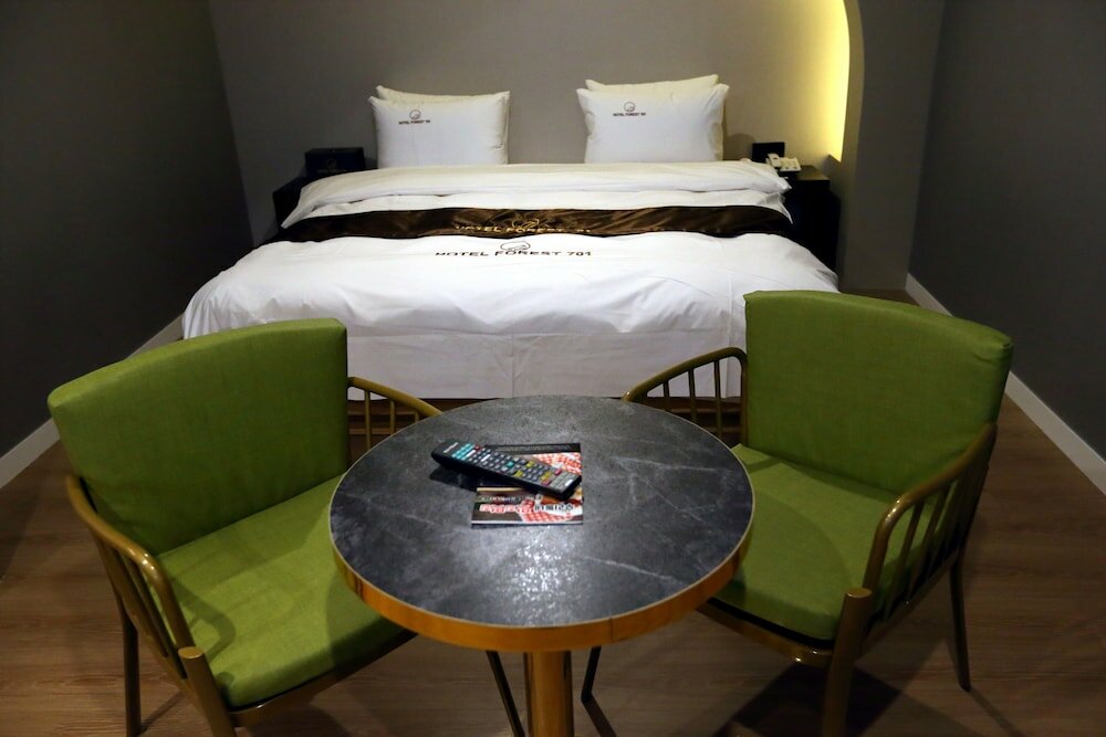 Фото Forest 701 Hotel