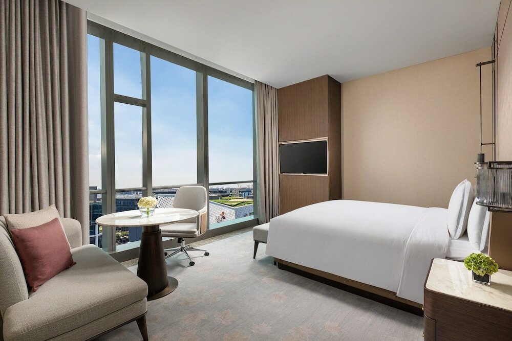 Фото Crowne Plaza Shanghai Hongqiao