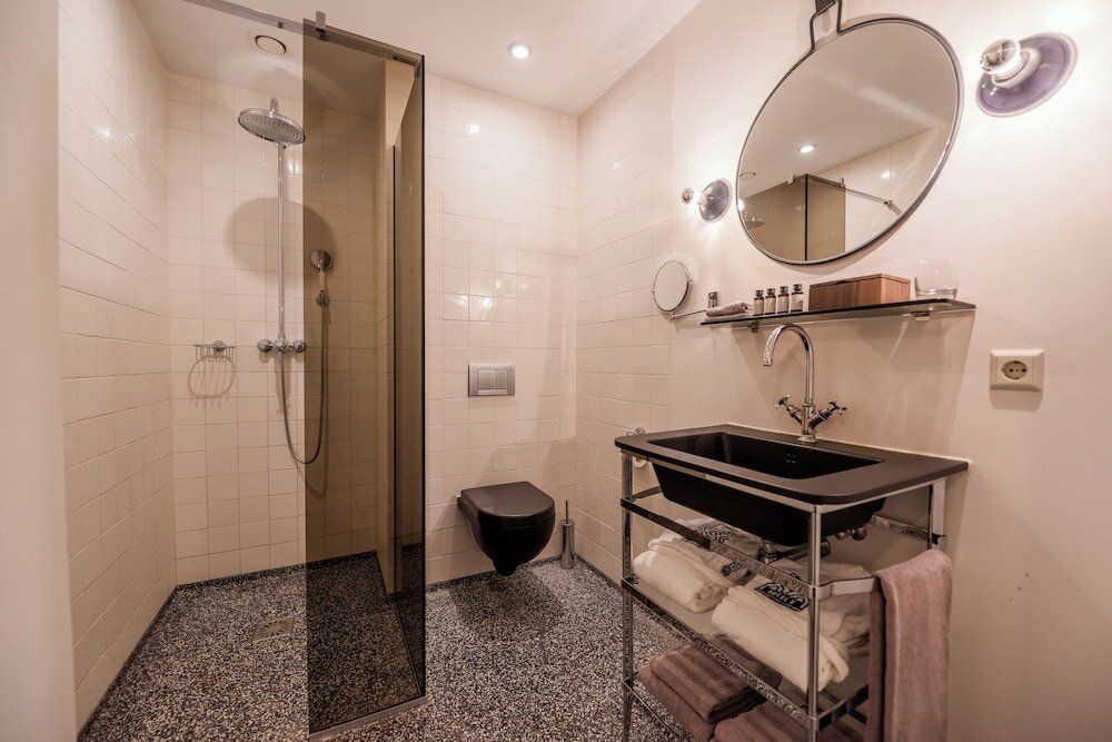 Фото Hotel V Nesplein