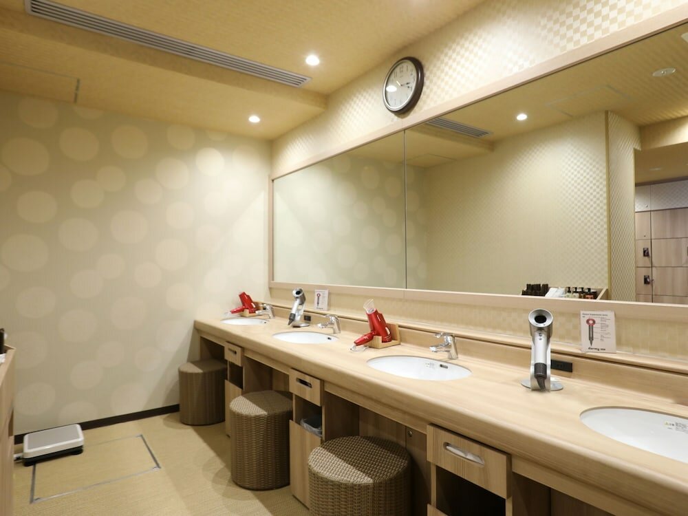 Фото Dormy Inn Ikebukuro Hot Springs