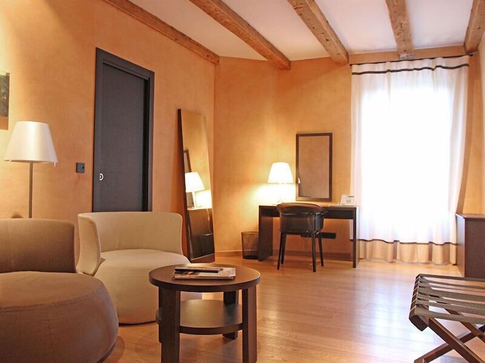 Фото Hotel Kukuriku