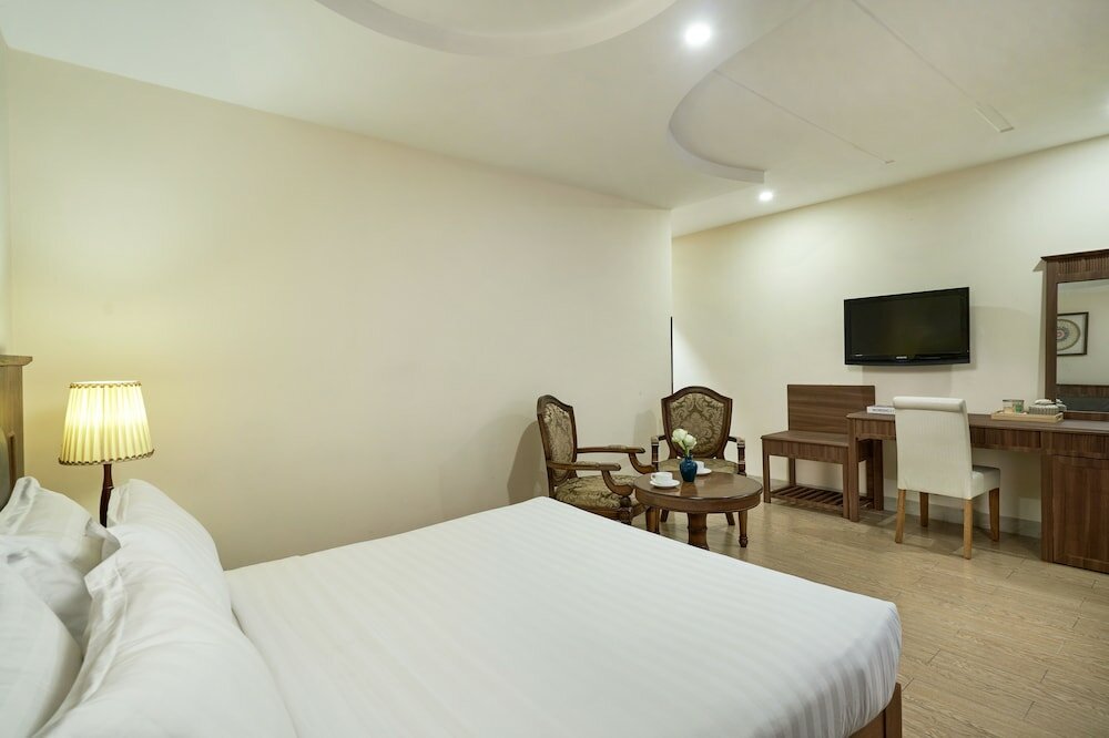 Фото Sky Gem Hotel  Ben Thanh