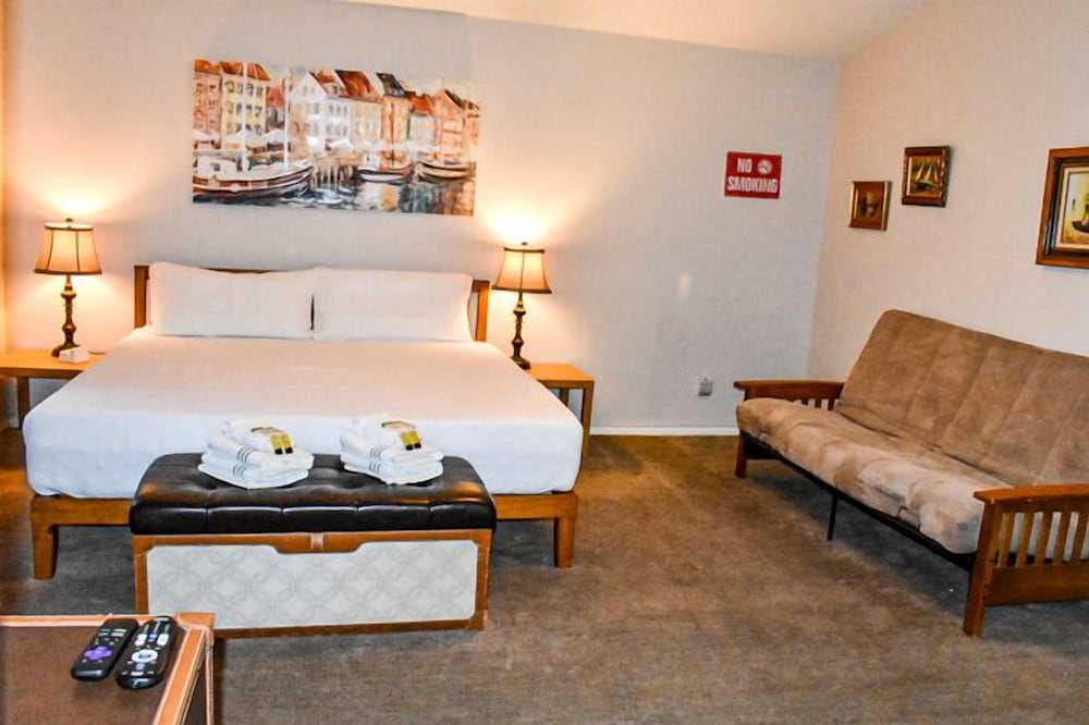 Фото Advantage Court