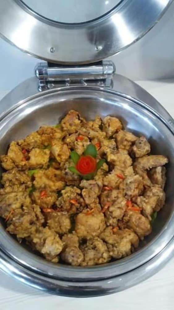 Фото Emerald Hotel