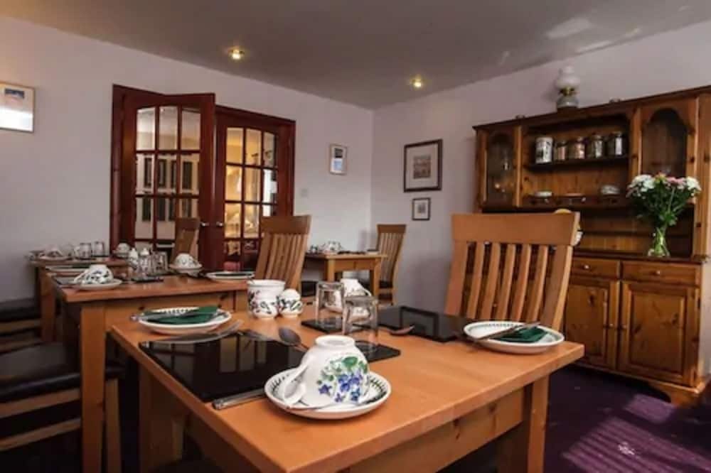 Фото Dunhallin House