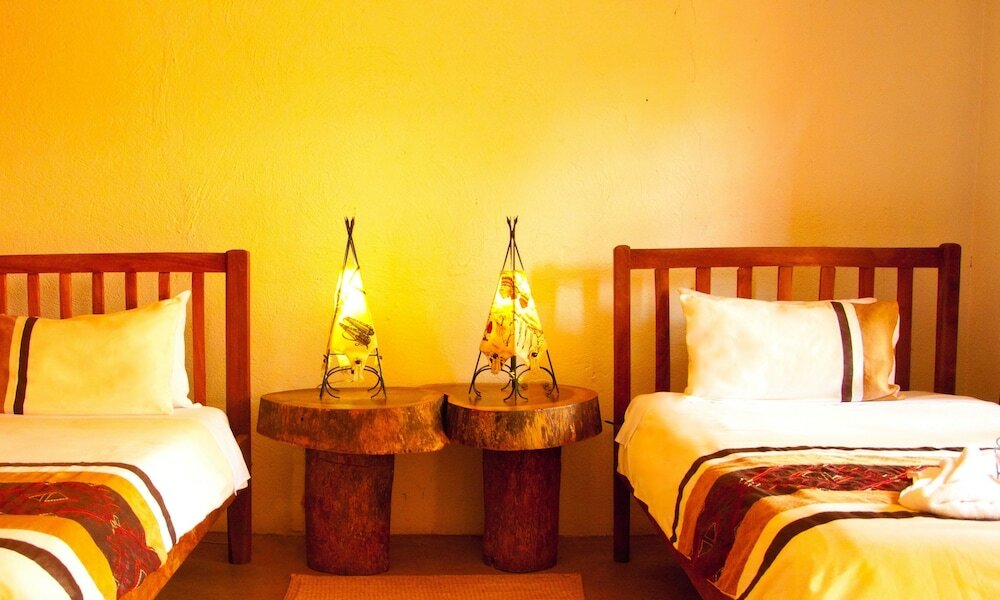 Фото Gately Inn Entebbe