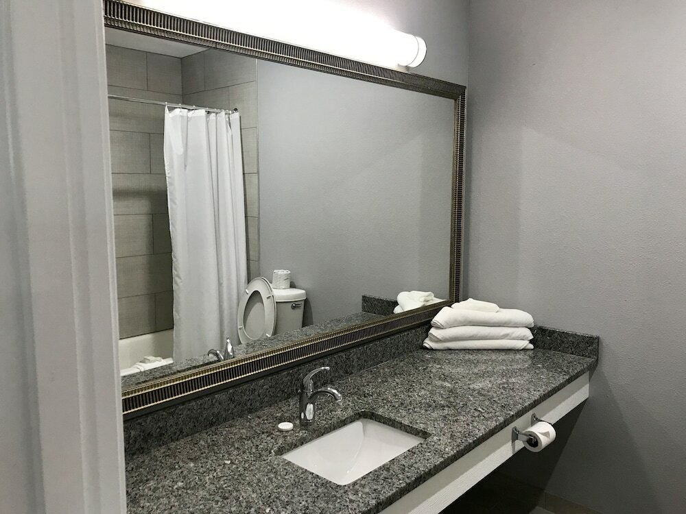 Фото American Inn North Kansas City