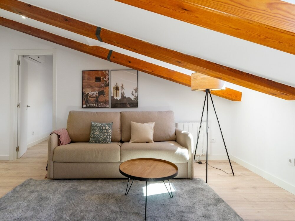 Фото Limehome Madrid Calle Ave María