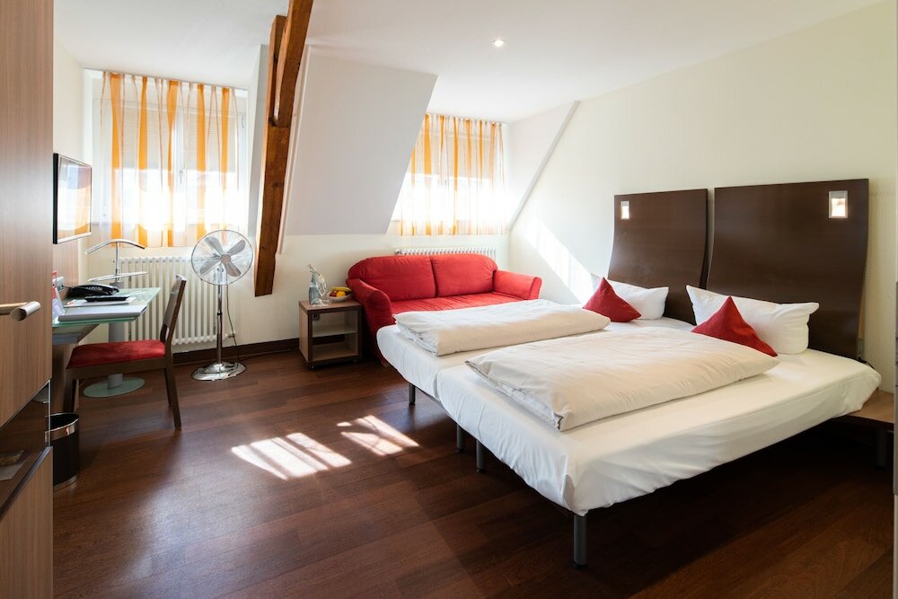 Фото Stadthotel Freiburg