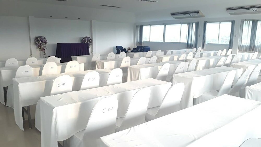 Фото Phet Cha-am Plaza & Resort