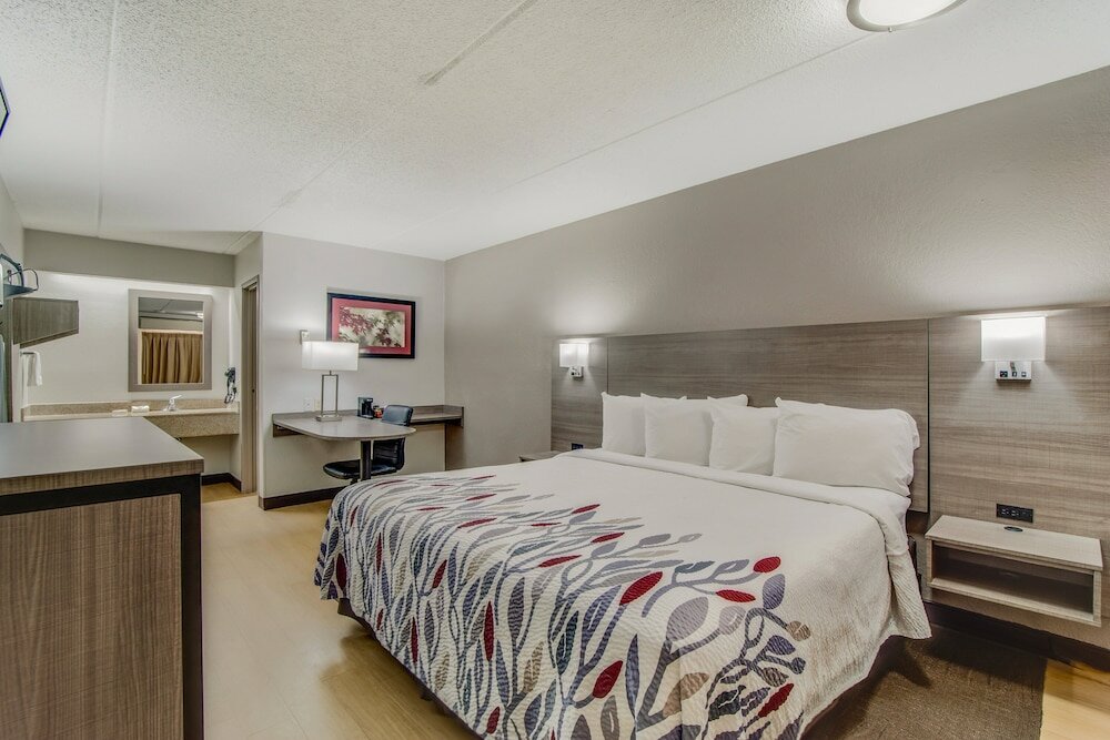 Фото Red Roof Inn Columbia East - Ft Jackson