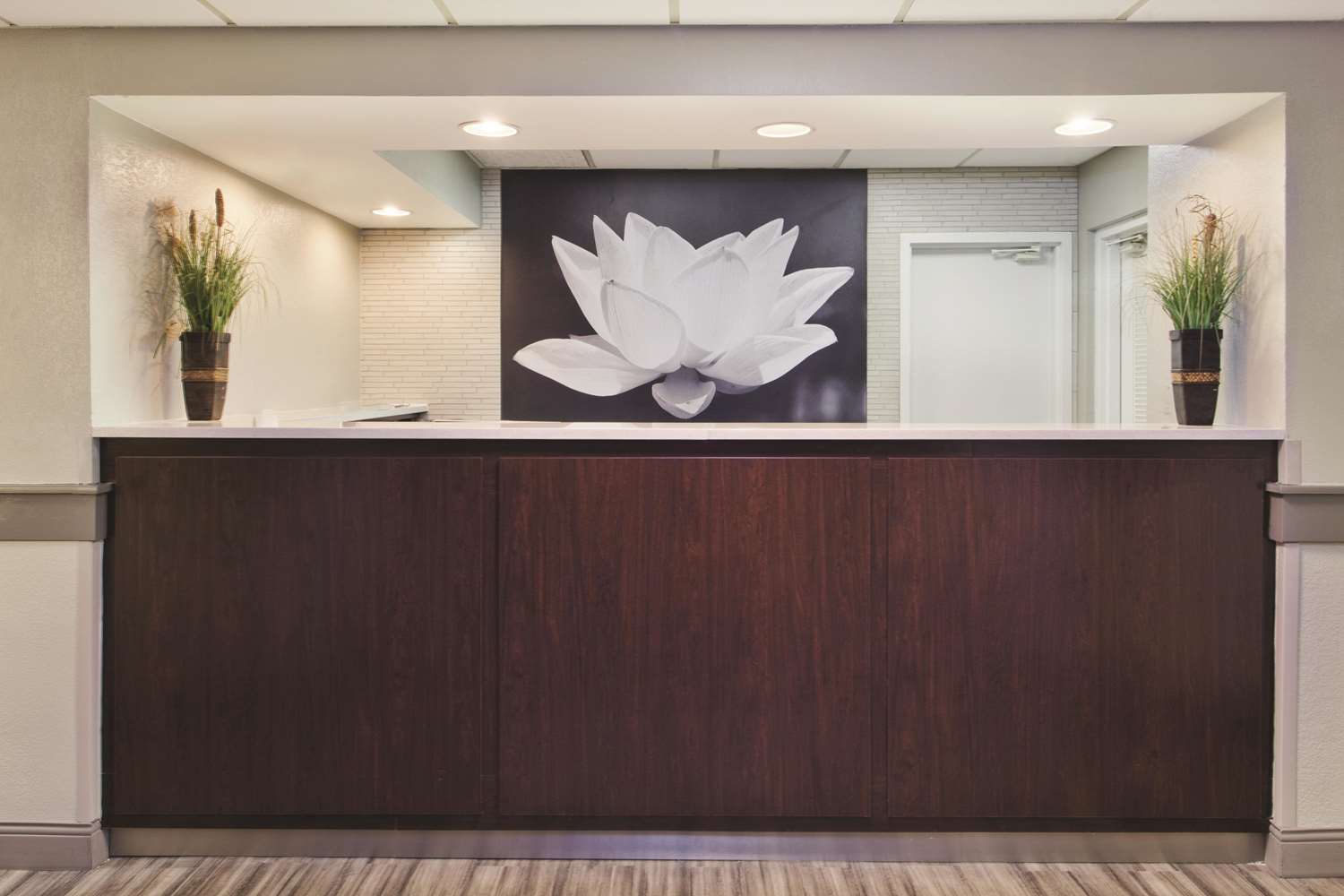 Фото La Quinta Inn & Suites by Wyndham Charleston Riverview