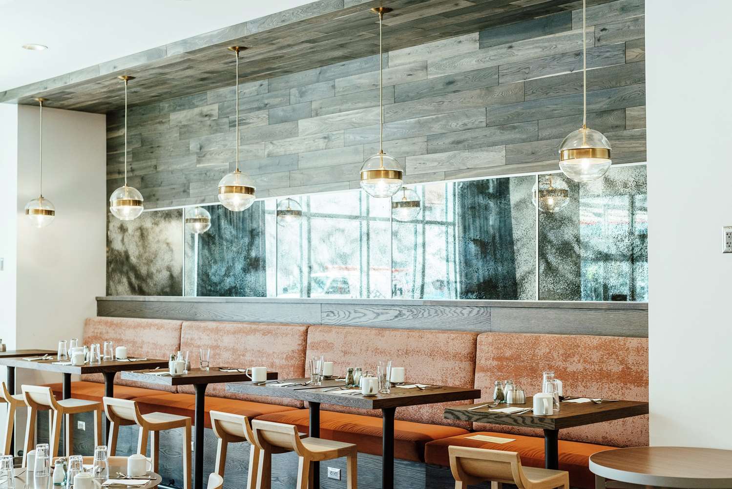 Фото Hilton Garden Inn Denver Union Station, Co