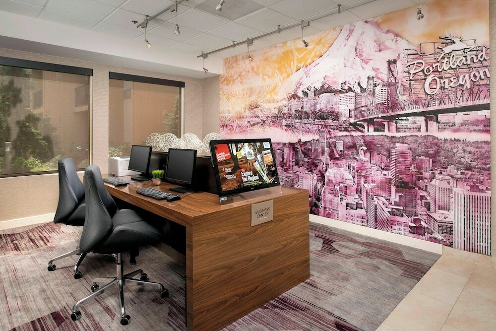 Фото Courtyard by Marriott Portland Hillsboro