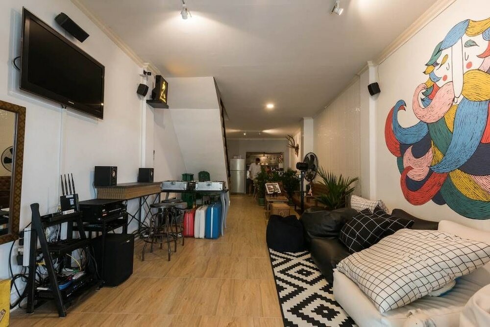 Фото Vacation Townhome near Bts Ekamai