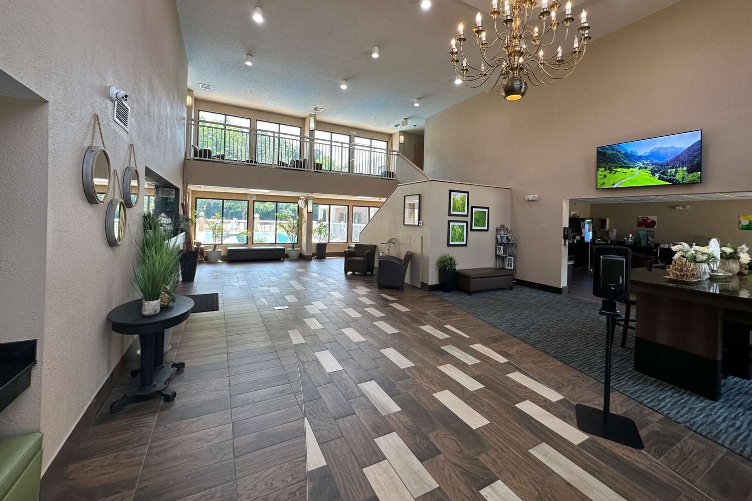 Фото Quality Inn & Suites