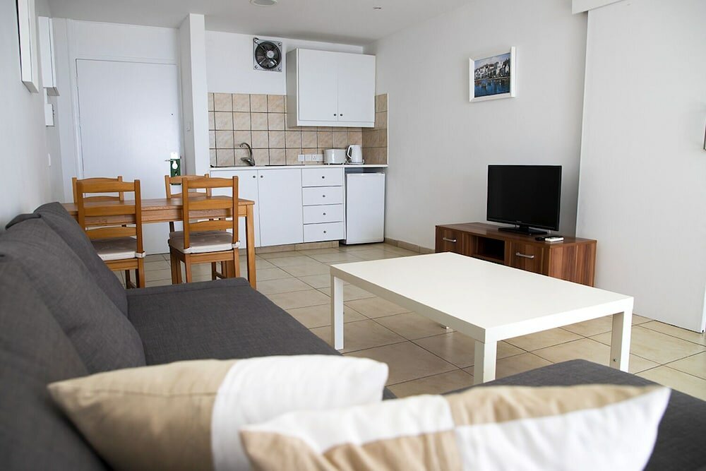 Фото Sun Hall Beach Hotel Apts