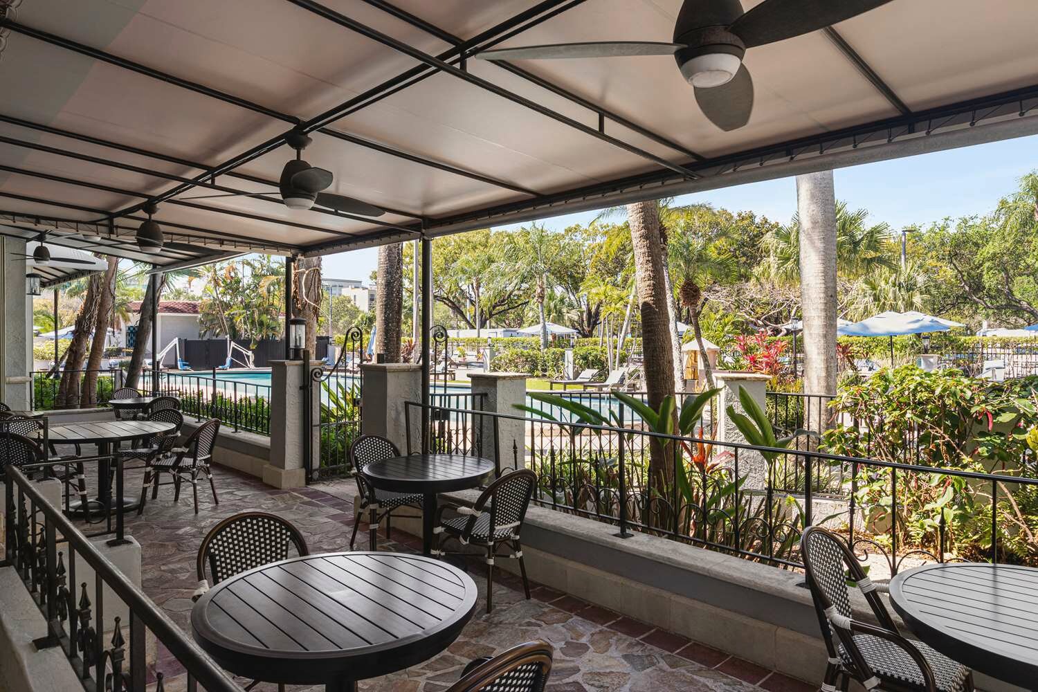 Фото Embassy Suites by Hilton Fort Lauderdale 17th Street 