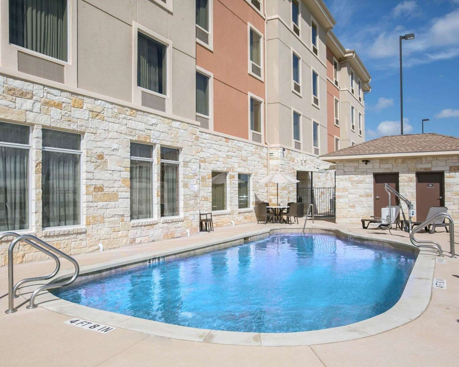 Фото Sleep Inn & Suites Austin Northeast