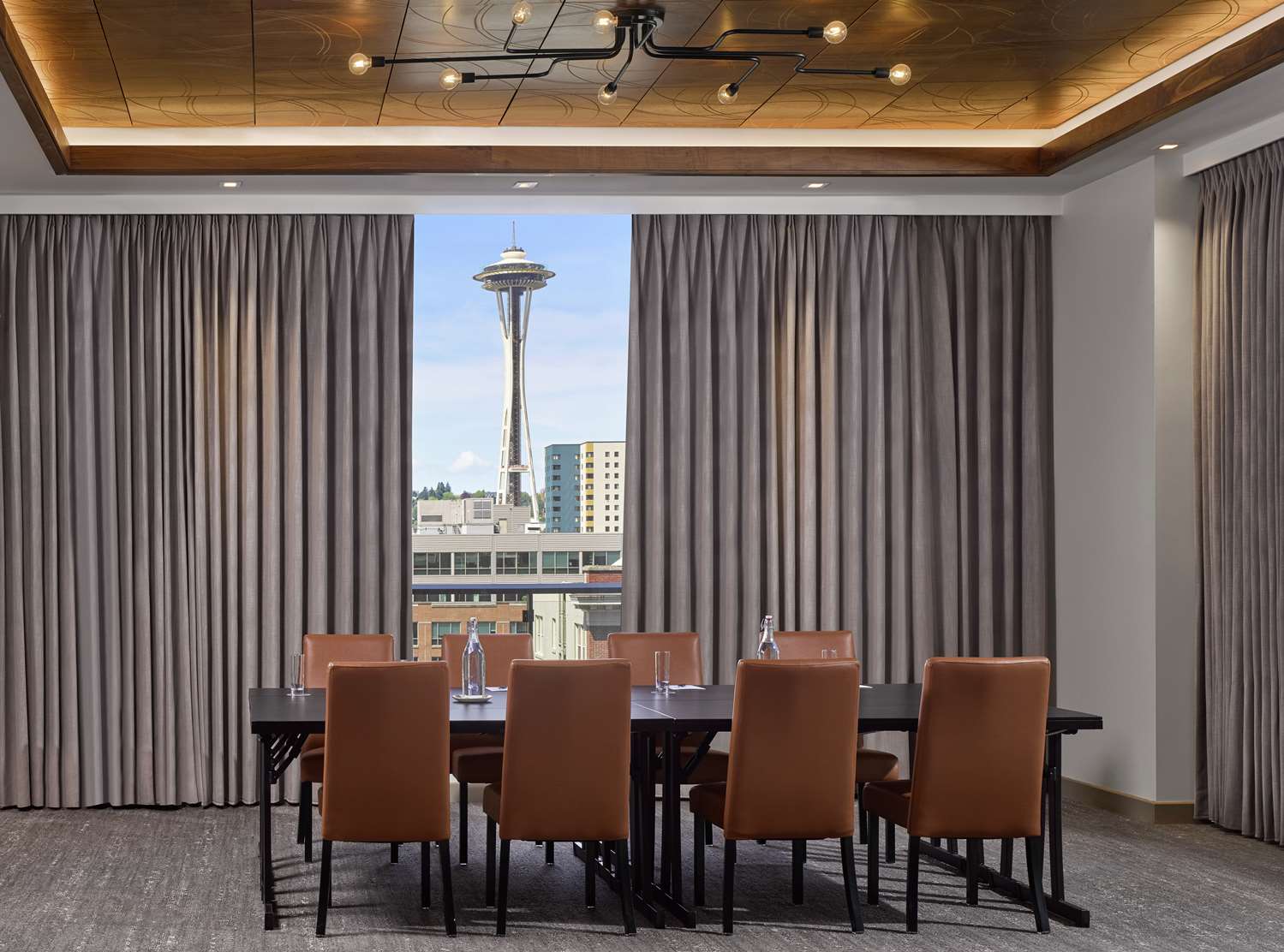 Фото The Sound Hotel Seattle Belltown, Tapestry Collection by Hilton