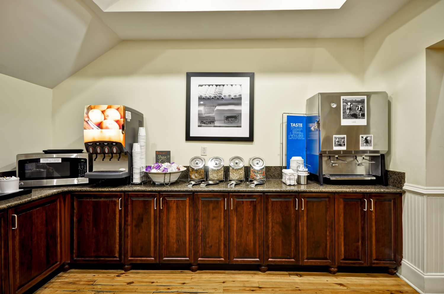 Фото Hampton Inn & Suites Charleston/West Ashley