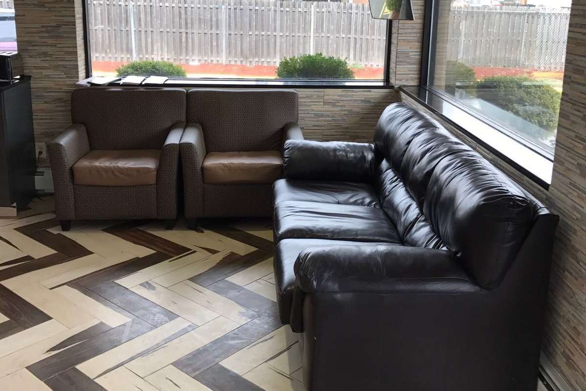 Фото Travelodge by Wyndham Avenel Woodbridge