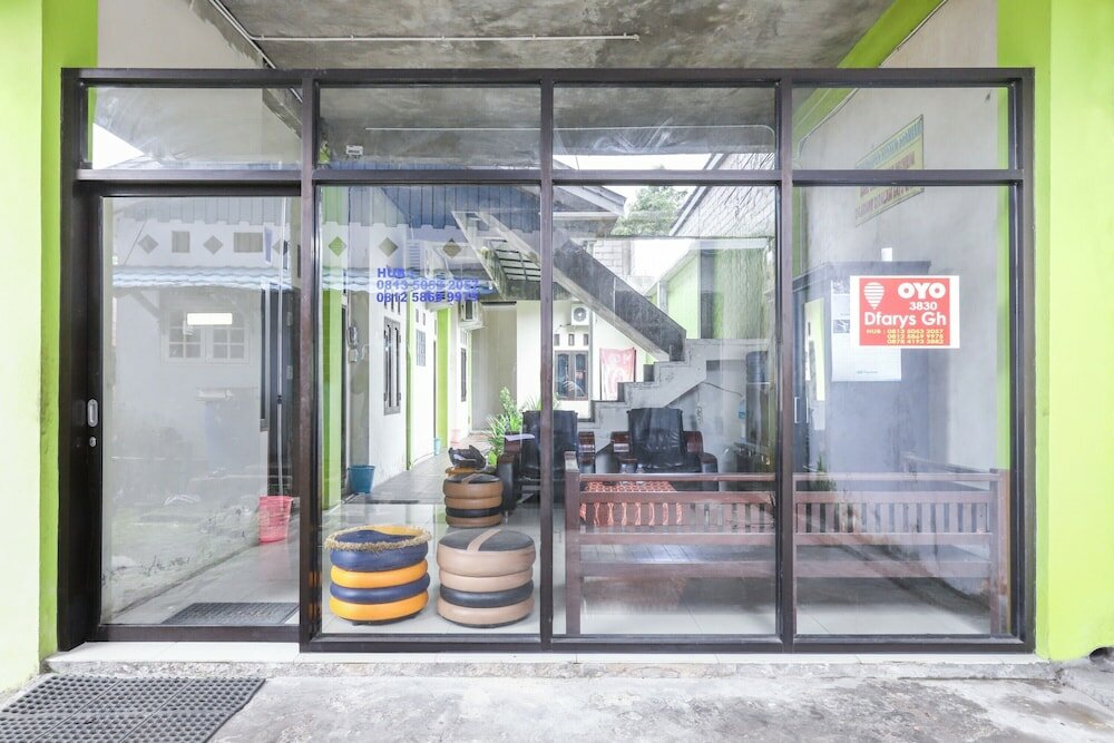 Фото Oyo 3830 Dfarys Gh Syariah