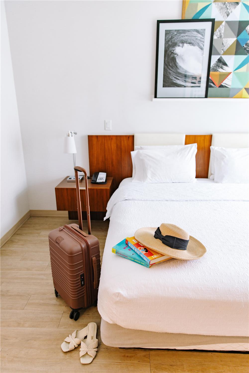 Фото Hampton Inn & Suites Santa Monica