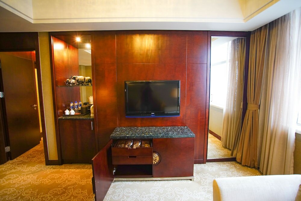 Фото Grand Soluxe International Hotel Xi'an