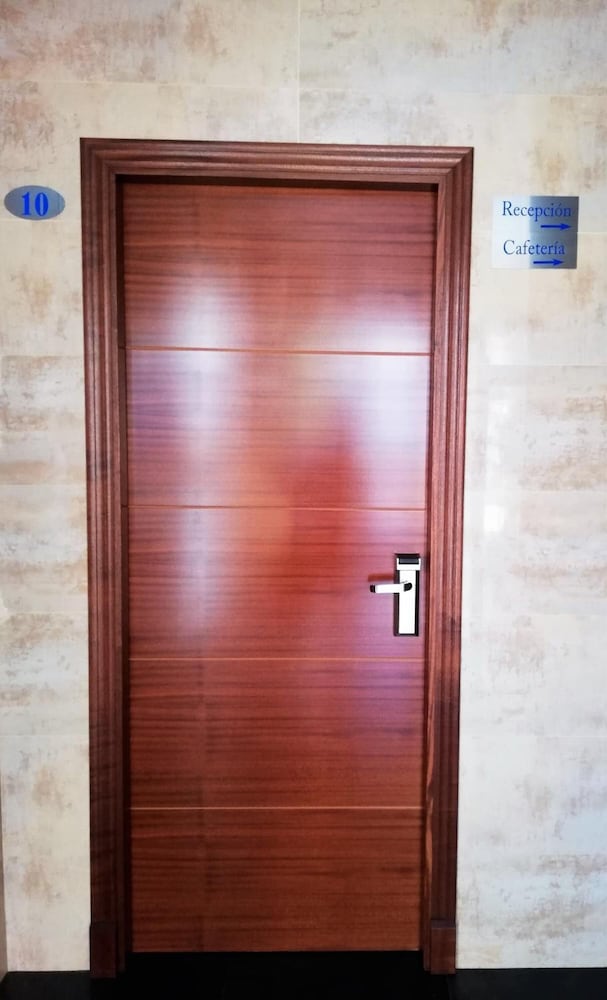 Фото Lb Lebrija Hotel