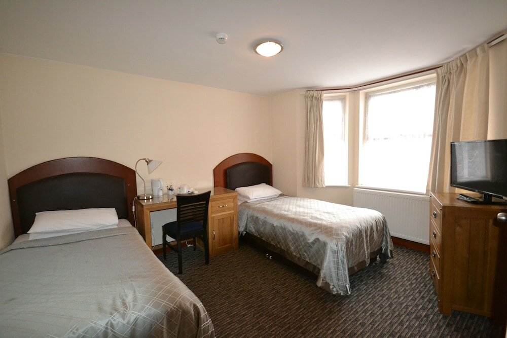 Фото Airport Guest House