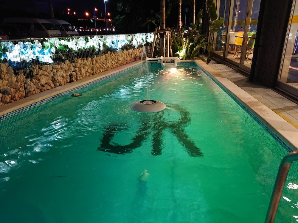Фото Green Rich Hotel Okinawa Nago