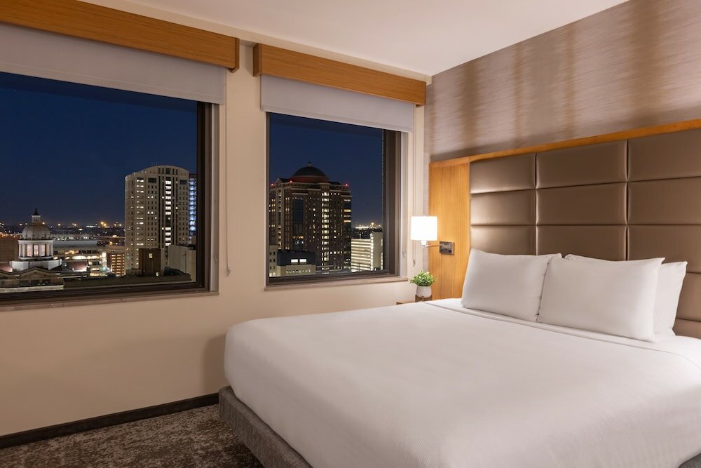 Фото Hyatt Place Houston Downtown