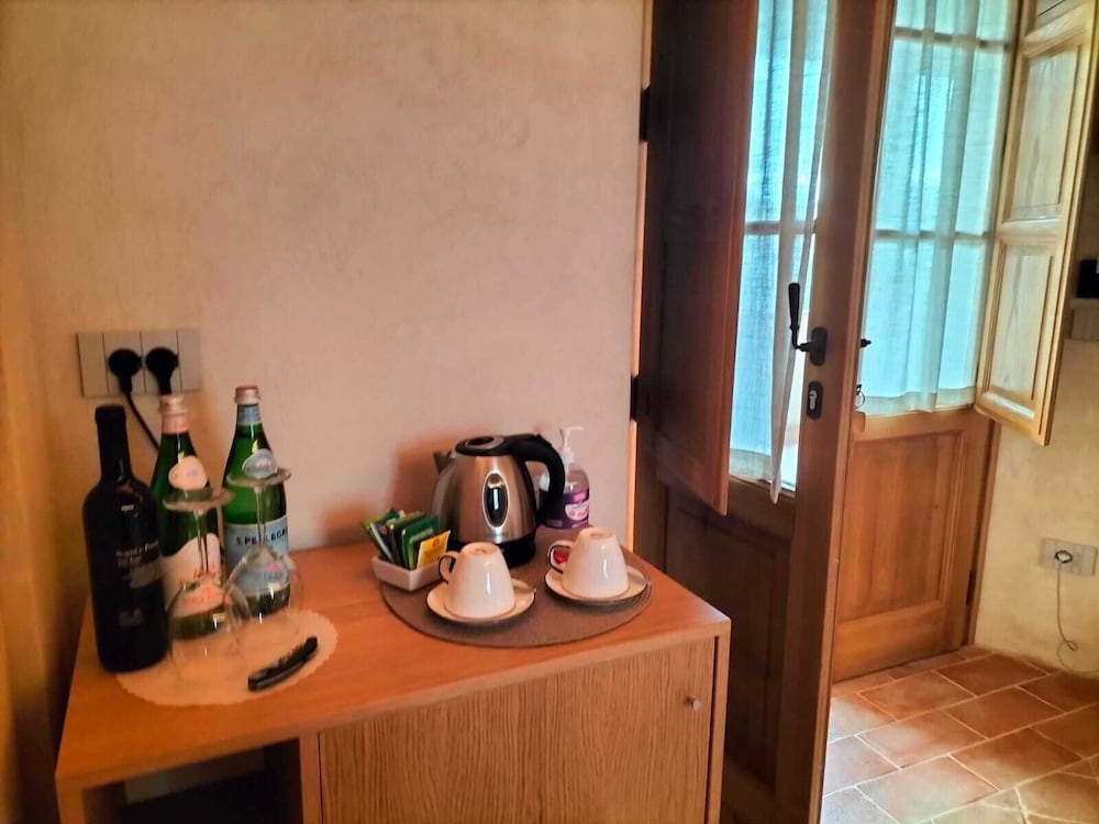 Фото Badia Giulia Prestigious Historical B&b