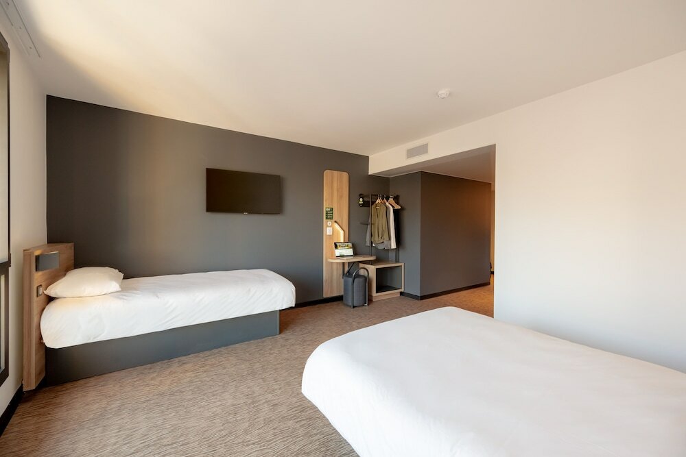 Фото B&b Hotel Toulon Centre Gare